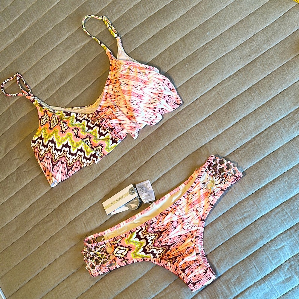 NEW O'Neill Bahia Hipster Bikini, size Medium